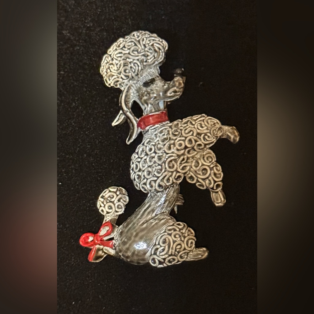 Vintage Silver Poodle Brooch 18$